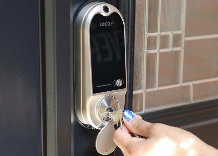 انواع قفل درب آپارتمانی هوشمند